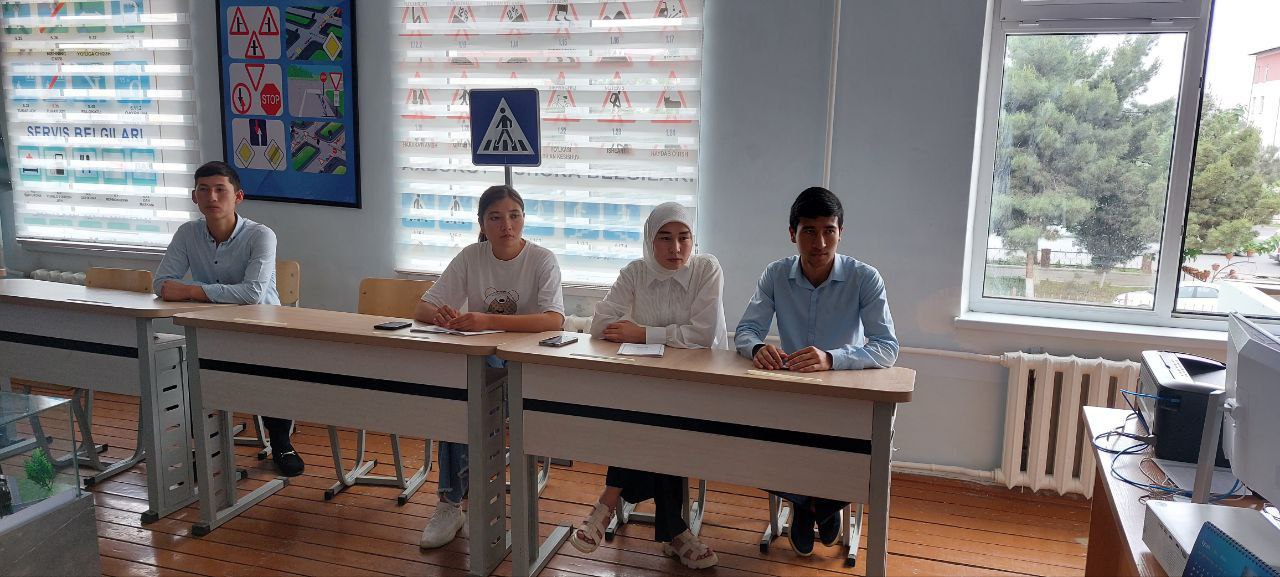 Namangan shahar 18-sonli umumiy o’rta ta’lim muassasasida yuqori saviyada ochiq dars tashkil etildi.