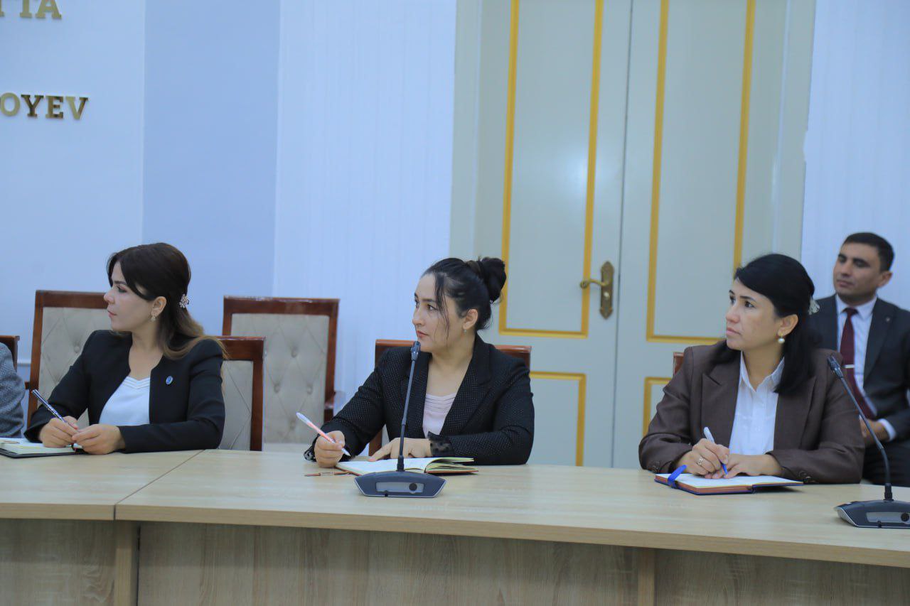 Namangan davlat pedagogika instituti rahbar va xodimlari "Siyosiy-ma’rifat soati"da ishtirok etdi.