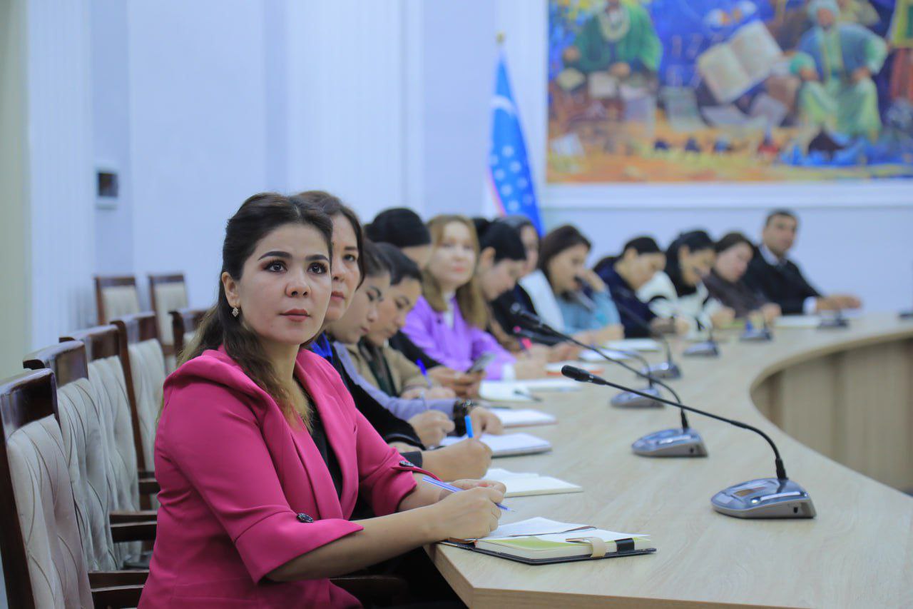 Namangan davlat pedagogika instituti rahbar va xodimlari hamda professor-oʻqituvchilari "Siyosiy-ma’rifat soati"da ishtirok etdi.