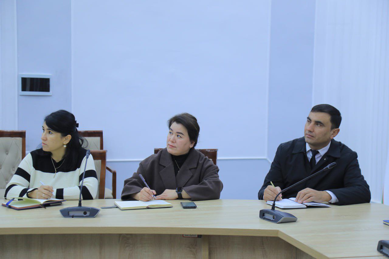 Namangan davlat pedagogika instituti rahbar va xodimlari hamda professor-oʻqituvchilari "Siyosiy-ma’rifat soati"da ishtirok etdi.