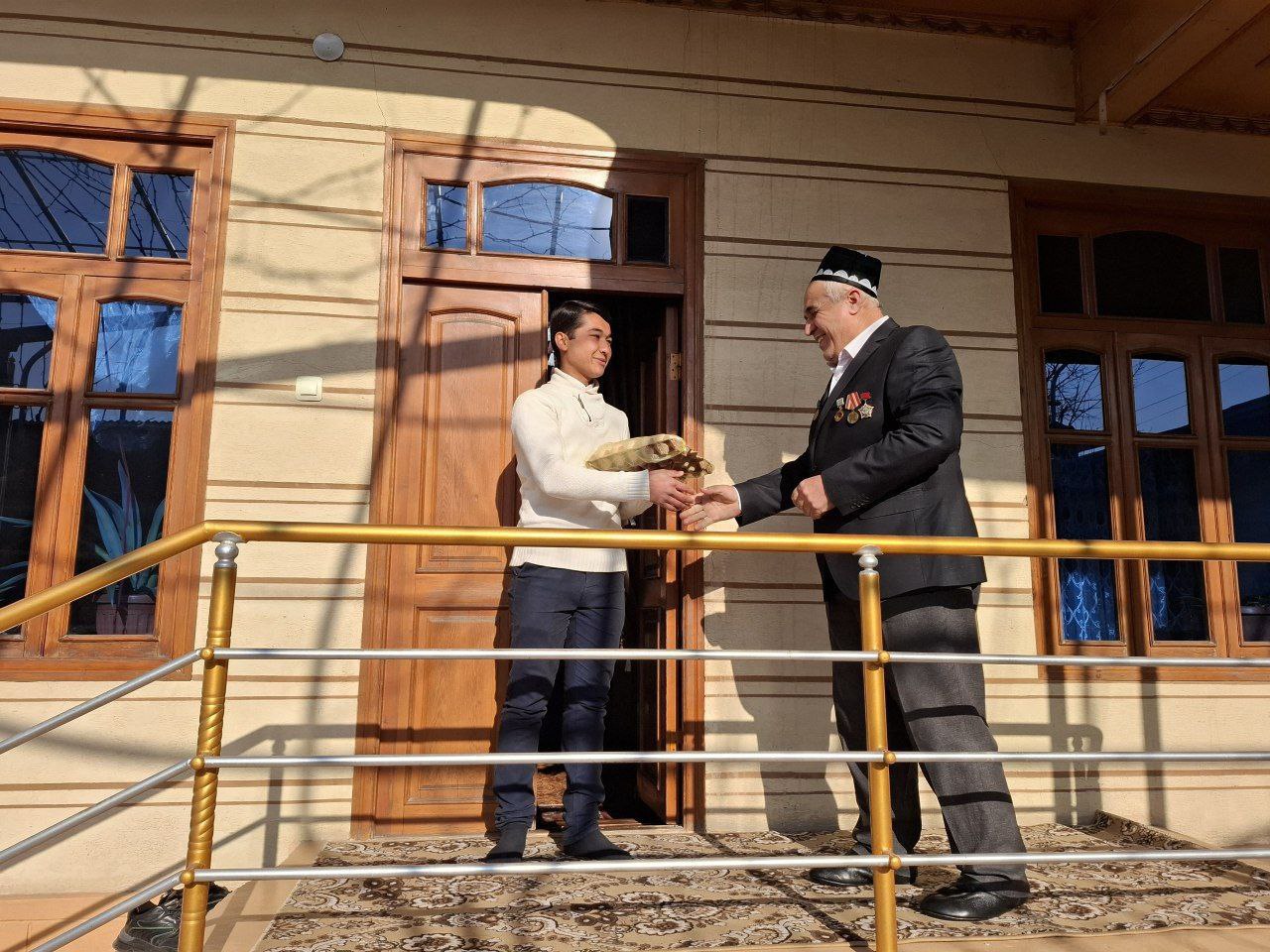 "Vatan himoyachilari kuni"