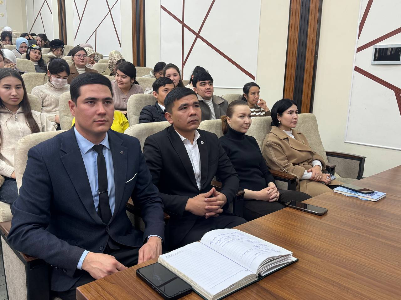 “Mahmudxo‘ja Behbudiy va Turkiston jadidchiligi” mavzusida ma’ruza o‘tkazildi.