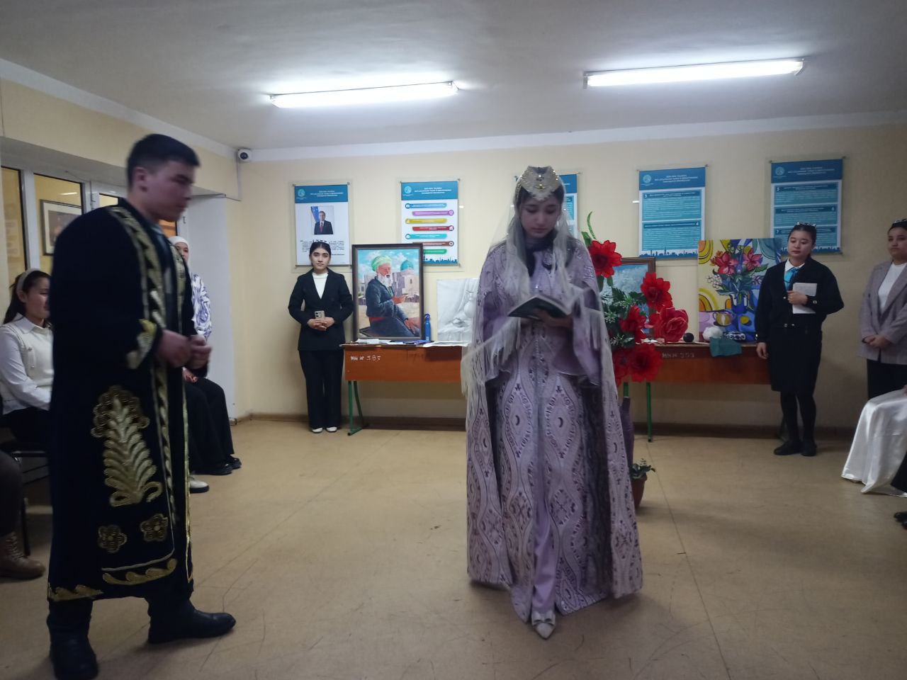 "Guli" Monologi Va Navoiy G‘azallari Talabalar Ijrosida Namoyish Etildi