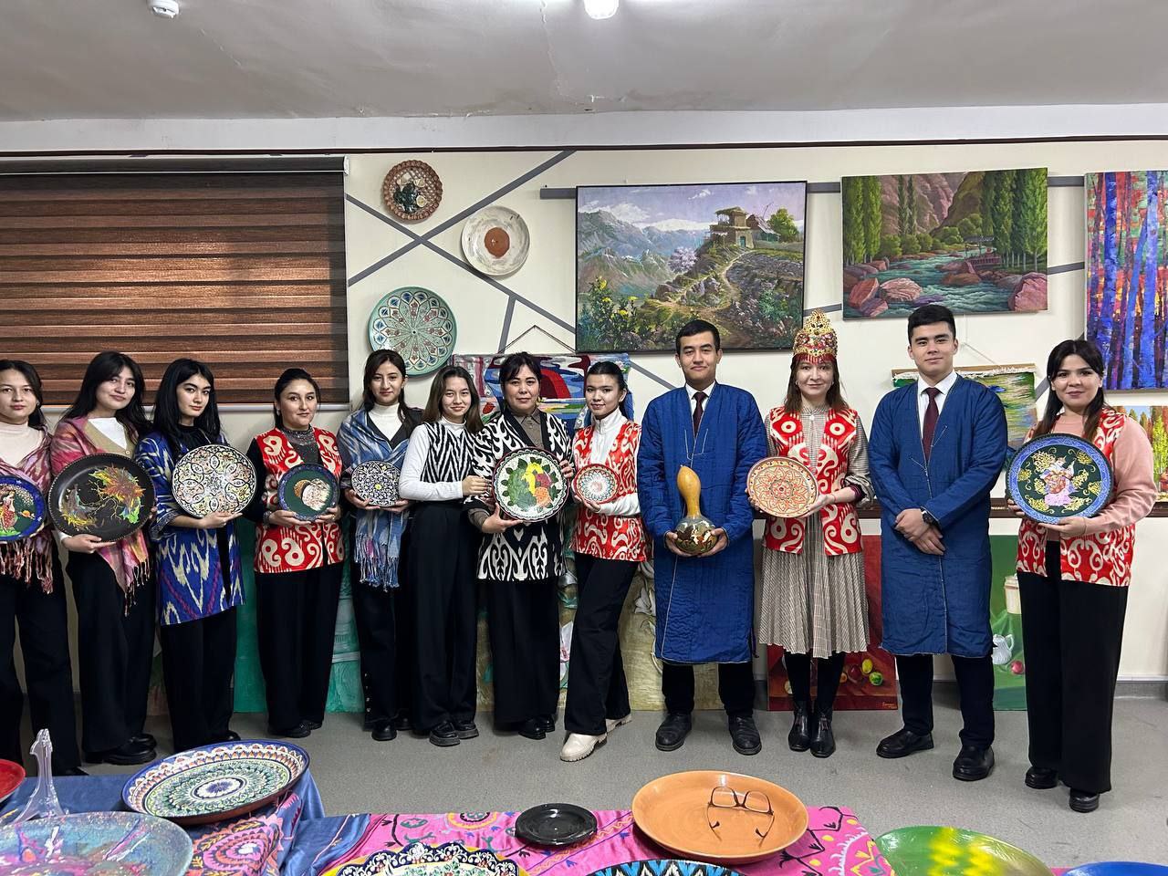 "Milliy qadriyatlar — millat ma‘naviyatining ko‘zgusi" mavzusida ma'naviy-ma‘rifiy tadbir tashkil etildi.