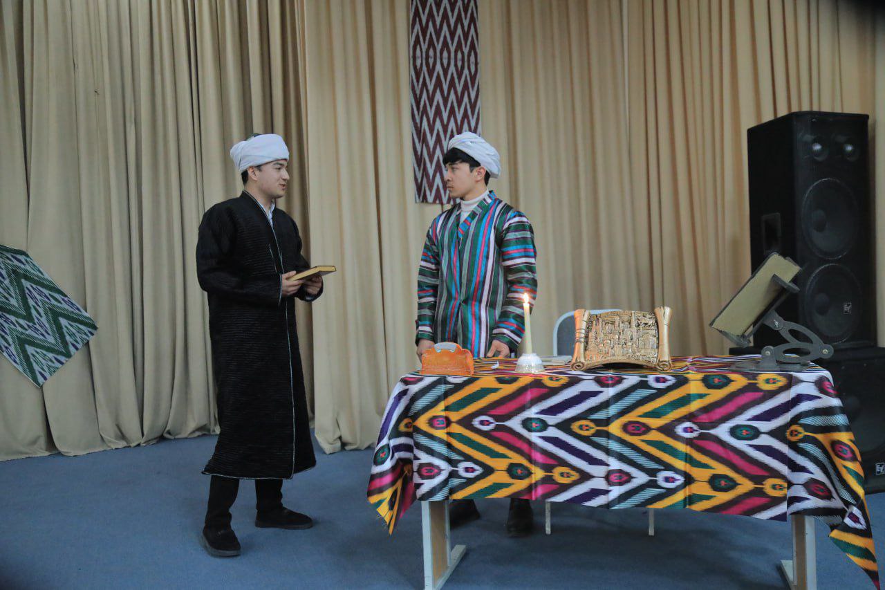 “Navoiy devonin ko'ksimga bosib, Bobur siymosiga qilurman ta‘zim” deb nomlangan ma'rifiy tadbir o’tkazildi.