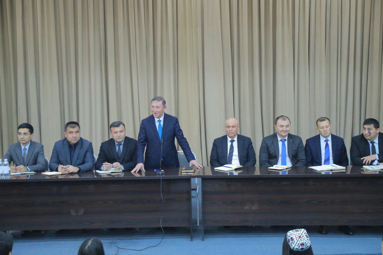 "REKTOR VA YOSHLAR" UCHRASHUVI OʻTKAZILDI