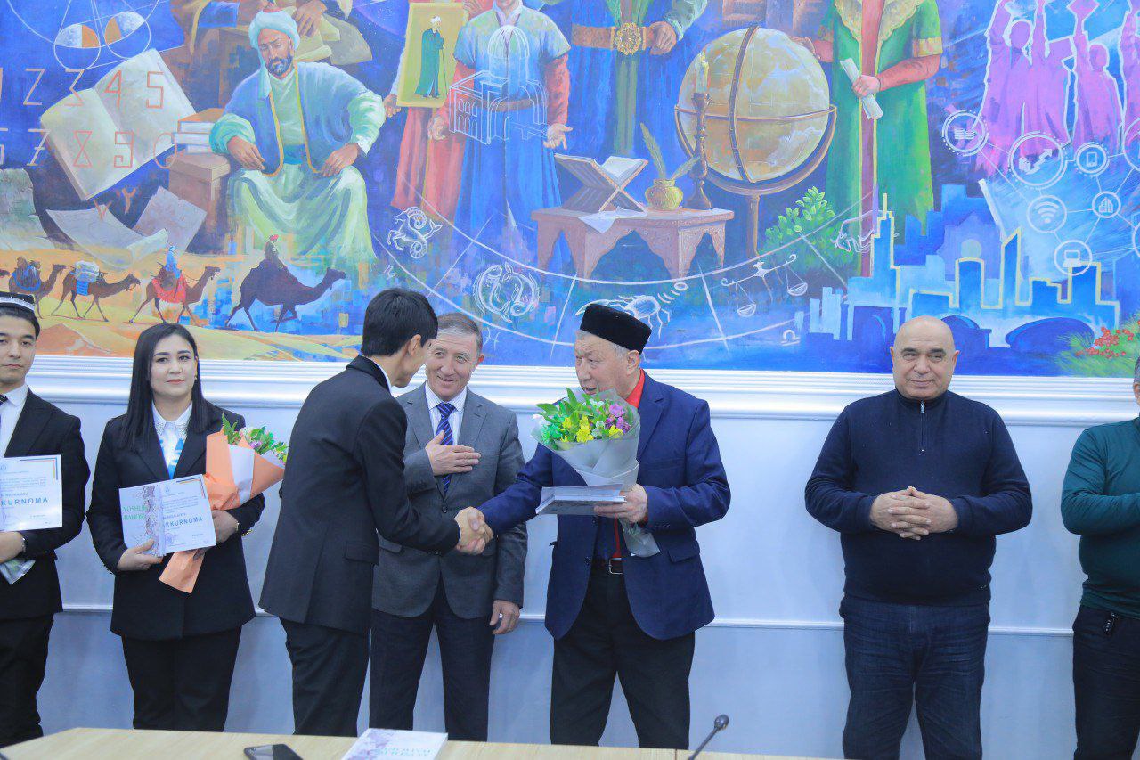 “Yoshlik bahori“ talabalar bayozining taqdimoti bo'lib o'tdi.