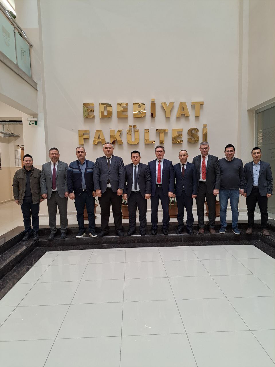 Namangan davlat pedagogika instituti delegatsiyasi ayni damda Turkiya davlatida boʻlib, Karabük universitetiga amaliy tashrif buyurishdi.