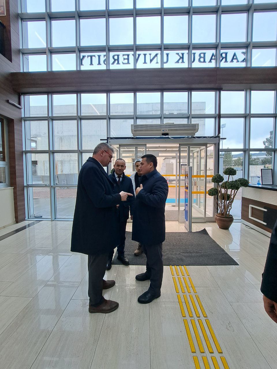Namangan davlat pedagogika instituti delegatsiyasi ayni damda Turkiya davlatida boʻlib, Karabük universitetiga amaliy tashrif buyurishdi.