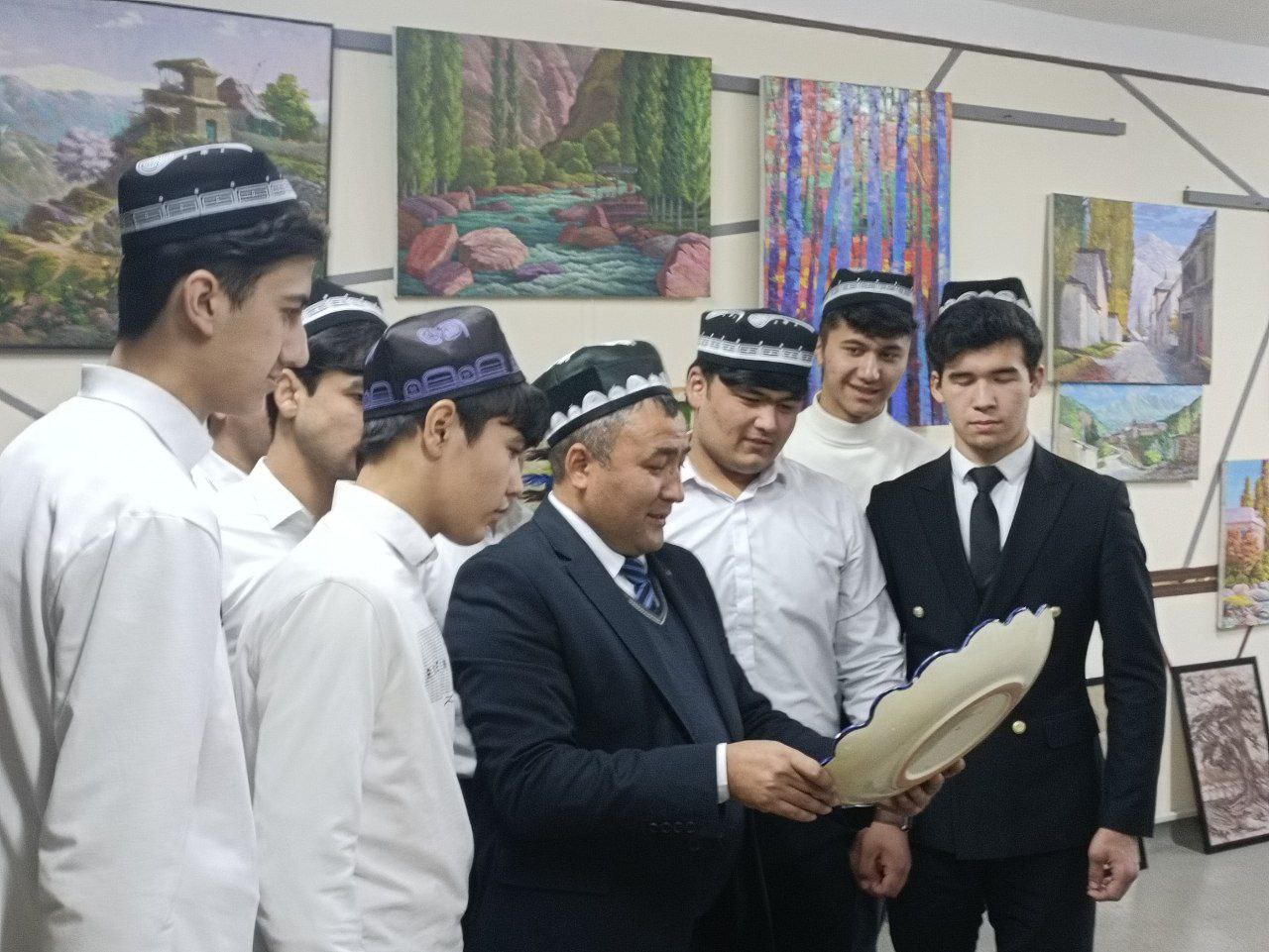 "Milliy qadriyatlar — millat ma'naviyatining ko‘zgusi" mavzusida chellenj tashkil etildi