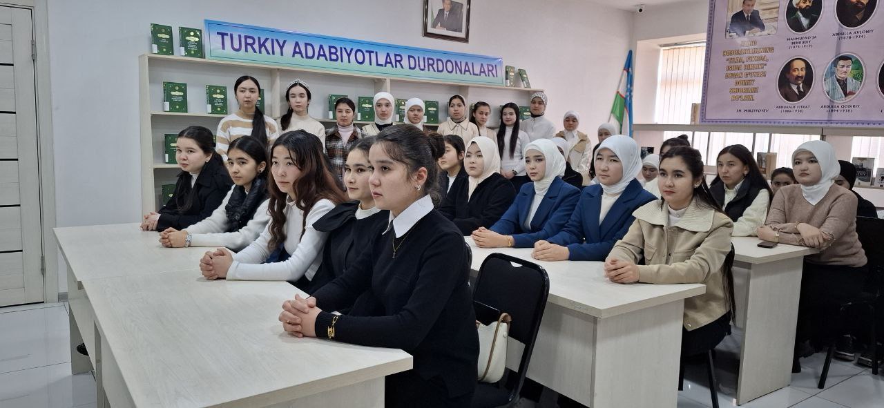 "Ma'rifatli ayol — jamiyat tarbiyachisi"  mavzusida davra suhbati oʻtkazildi