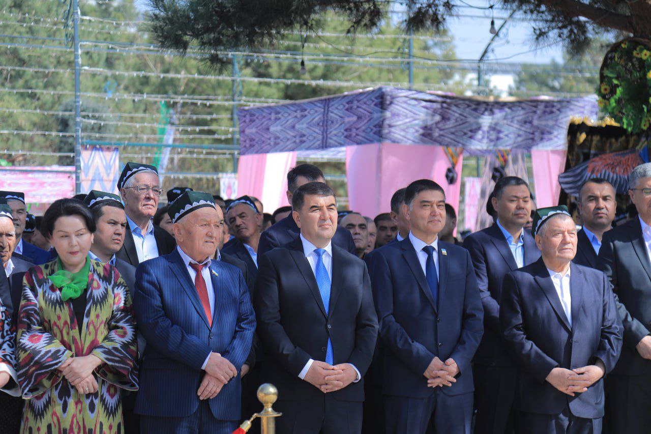 Bugun milliy qadriyatlarimiz ramzi boʻlgan Navroʻz ayyomi respublikamizning har bir burchagida koʻtarinki ruhda oʻtmoqda.
