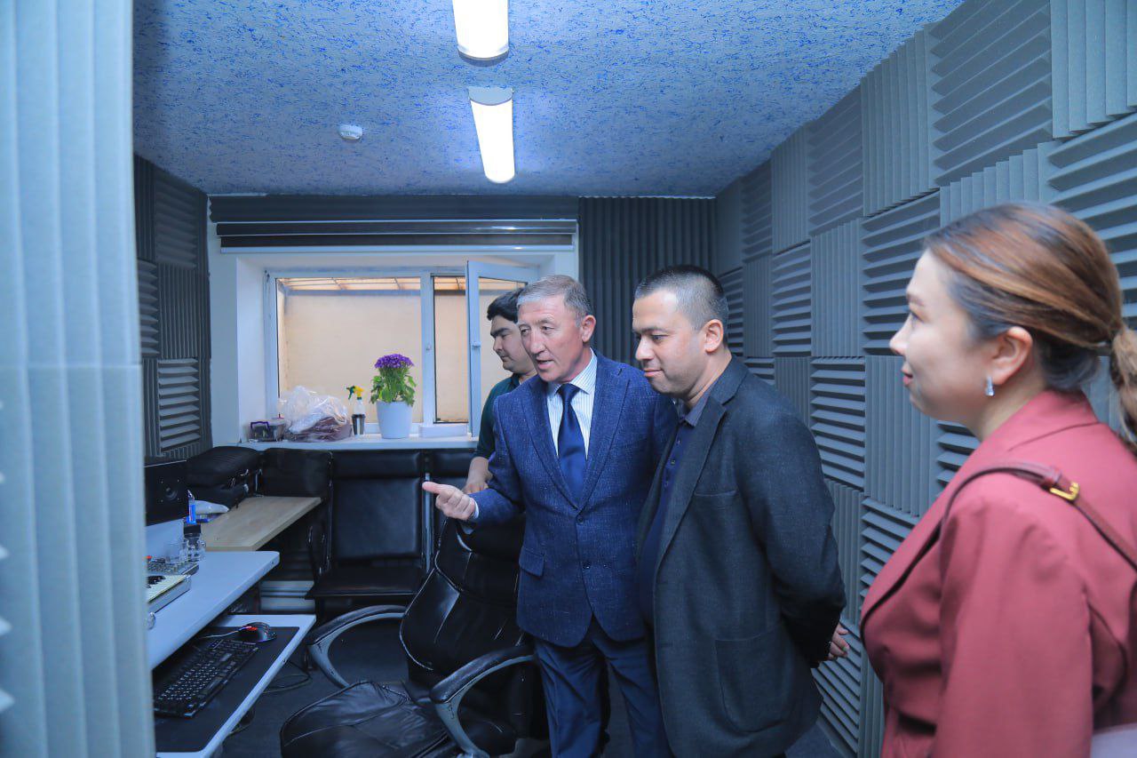Namangan viloyati bolalarni dam olishini va sog'lomlashtirilishini tashkil etish departamenti boshqarmasi vakillari tashrifi