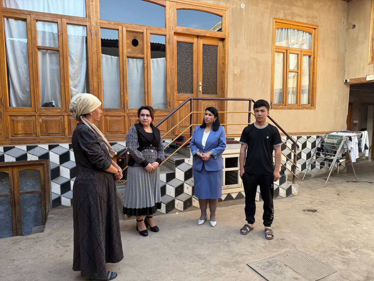 Ijarada istiqomat qiluvchi talabalar holidan xabar olindi.