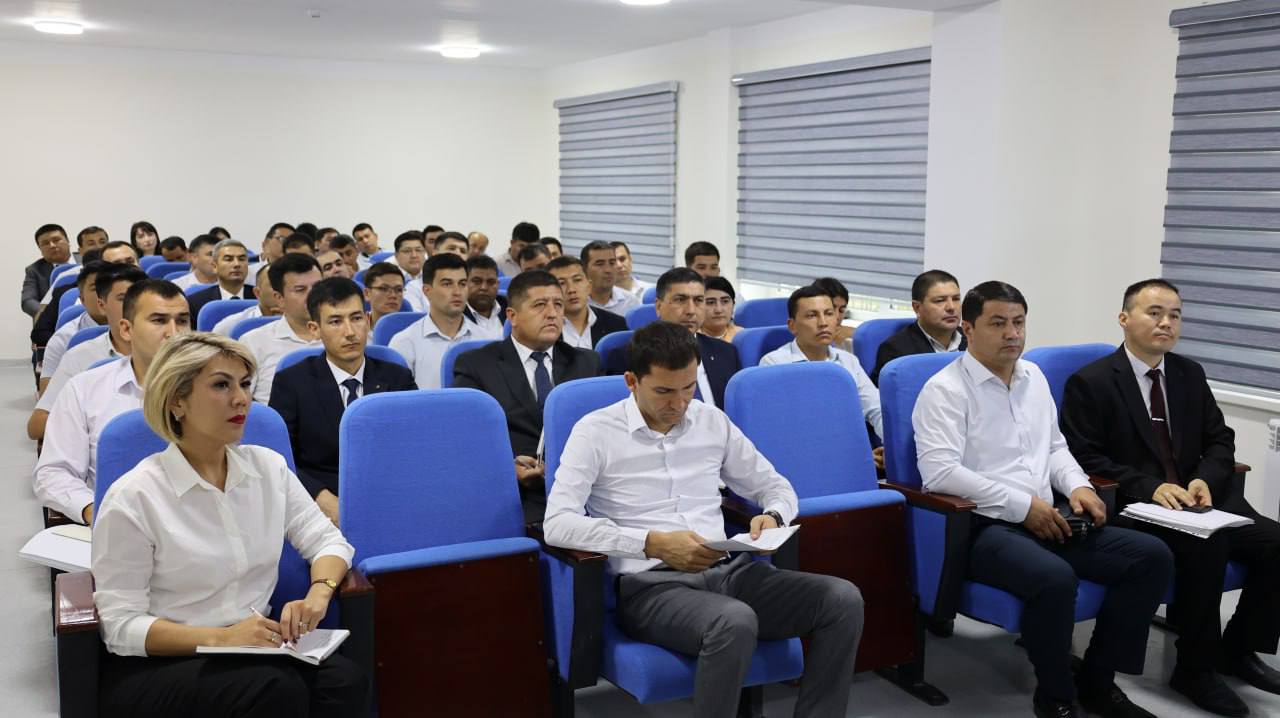Oliy taʼlim tashkilotlari Registrator ofisi xodimlarining malakasi oshirilmoqda
