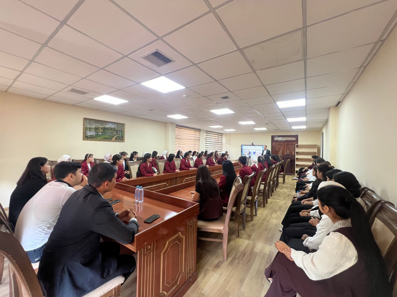 Namangan davlat pedagogika institutida Namangan yoshlar texnoparki tomonidan "InnoX" biznes inkubator va akselerator dasturi bo'yicha targ'ibot tadbirlari o'tkazildi.