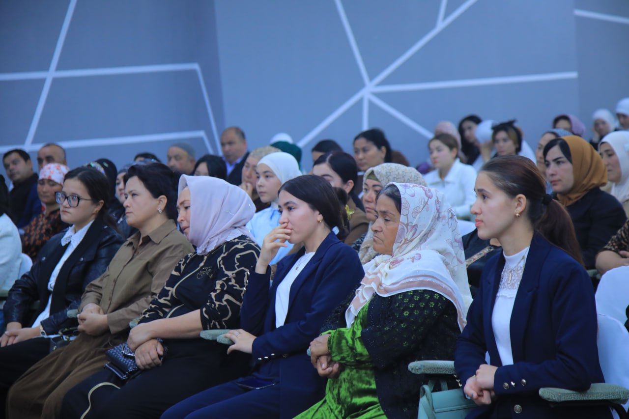 Ota-onalar bilan uchrashuv: hamkorlik va mas’uliyat yo‘lida