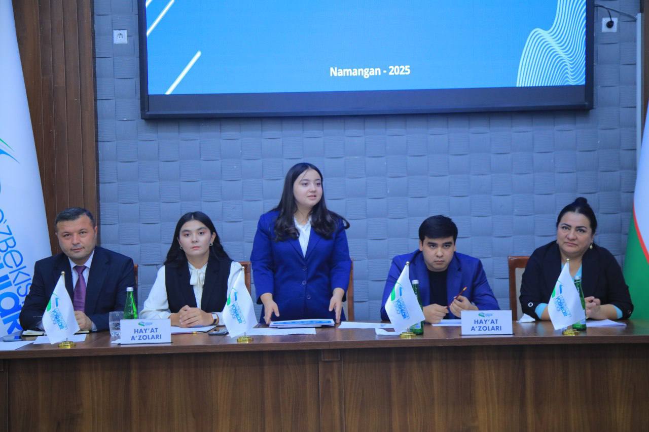 Hisobot-saylov yig’ilishida 2025/2026-o‘quv yili uchun Yoshlar yetakchisi, Yoshlar kengashi a’zolari hamda fakultet koordinatorlarini saylash bo‘yicha masala ko’rib chiqildi.