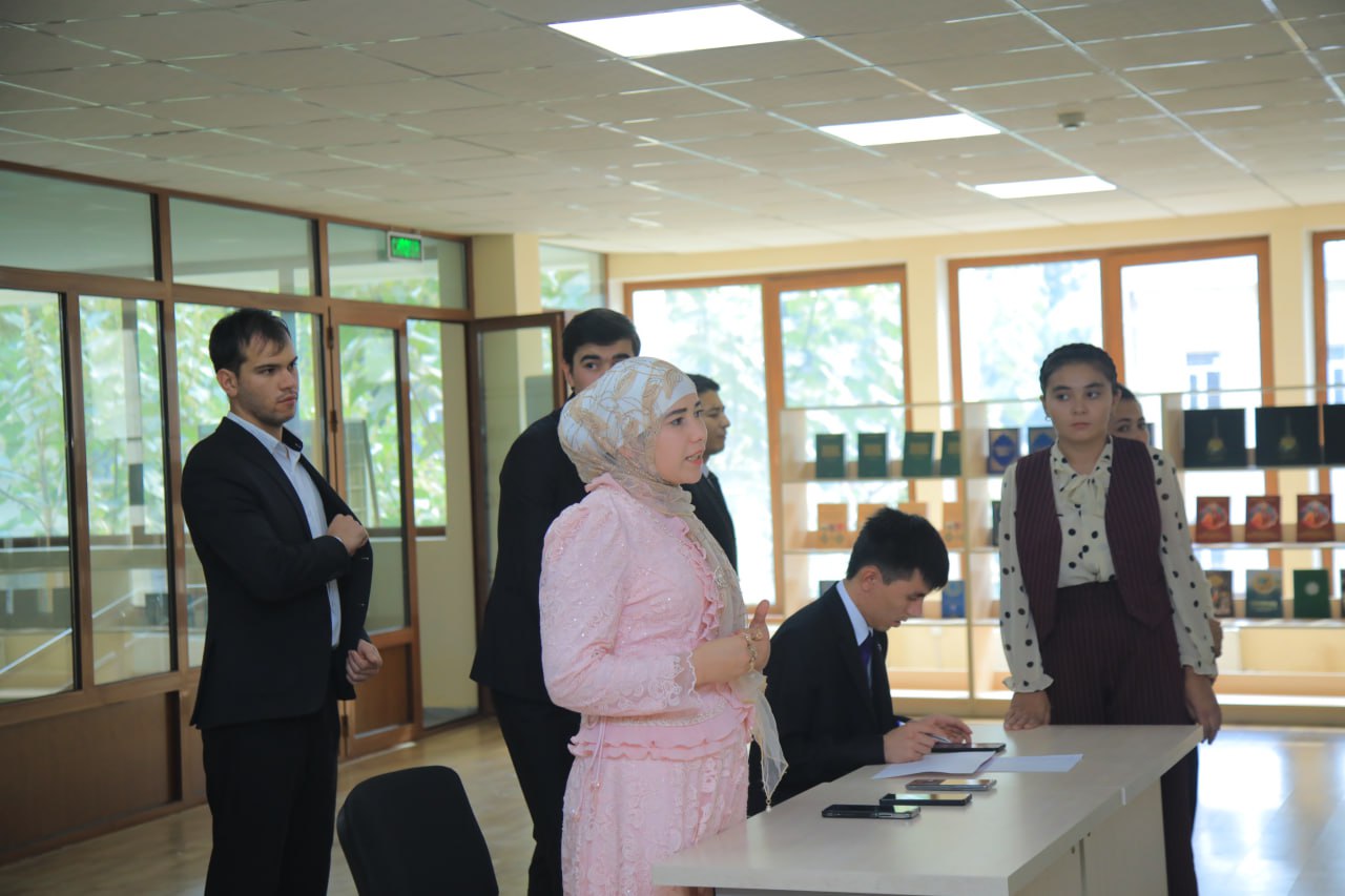 Intellekt sari yana bir dadil qadam!