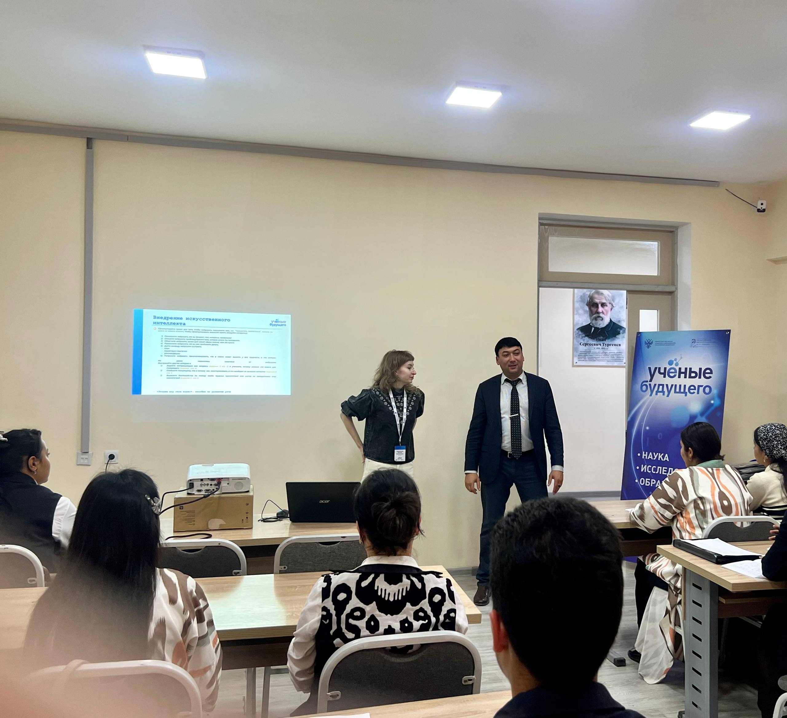 Xalqaro tajriba professor-o’qituvchilarga yangi g’oyalarni taqdim etsa, talaba uchun xorijlik mutahassis ishtirokidagi mashg’ulot motivatsiya manbaasi hamdir