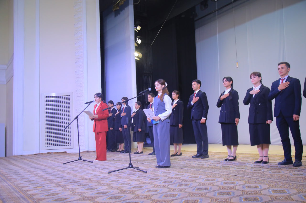 Namangan davlat pedagogika institutida "Talaba - yurt kelajagining umidi" shiori ostida talabalikka bagʻishlov bayram dasturi oʻtkazildi.