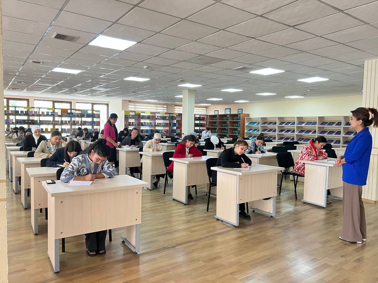 Namangan davlat pedagogika instituti talabalari o’rtasida nutqiy qobiliyatni rivojlantirish, shaxsiy fikr, erkin tuzilmalarni ifodalash, tahliliy va hissiy uslubni aniqlash maqsadida esselar tanlovi oʼtkazildi.