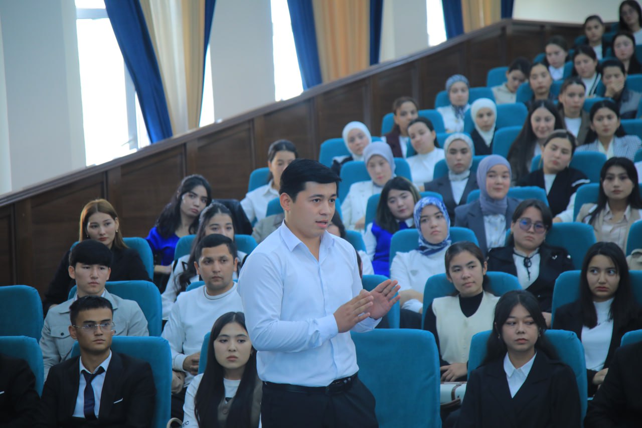 REKTOR VA YOSHLAR UCHRASHUVI