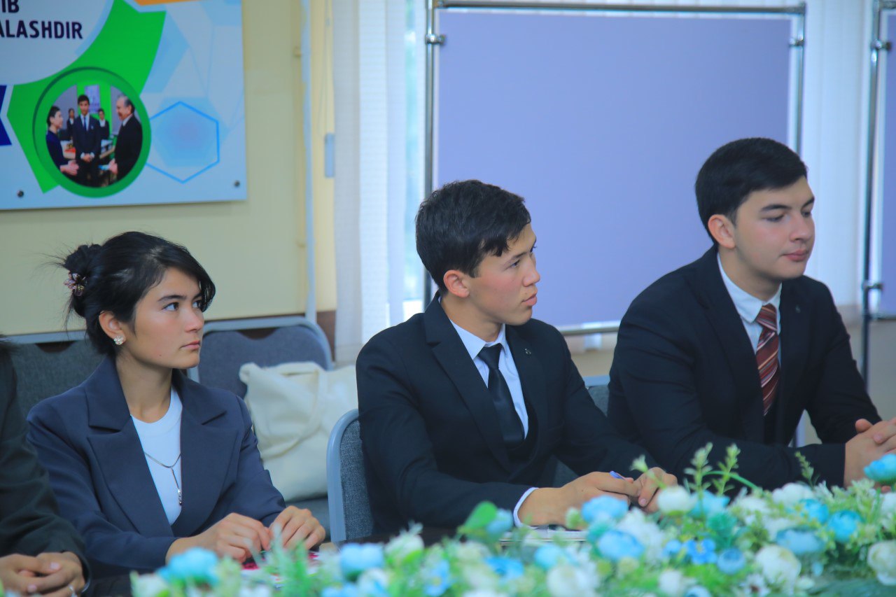 Yoshlar huquqiy madaniyatini oshirishga qaratilgan seminar-trening o‘tkazildi