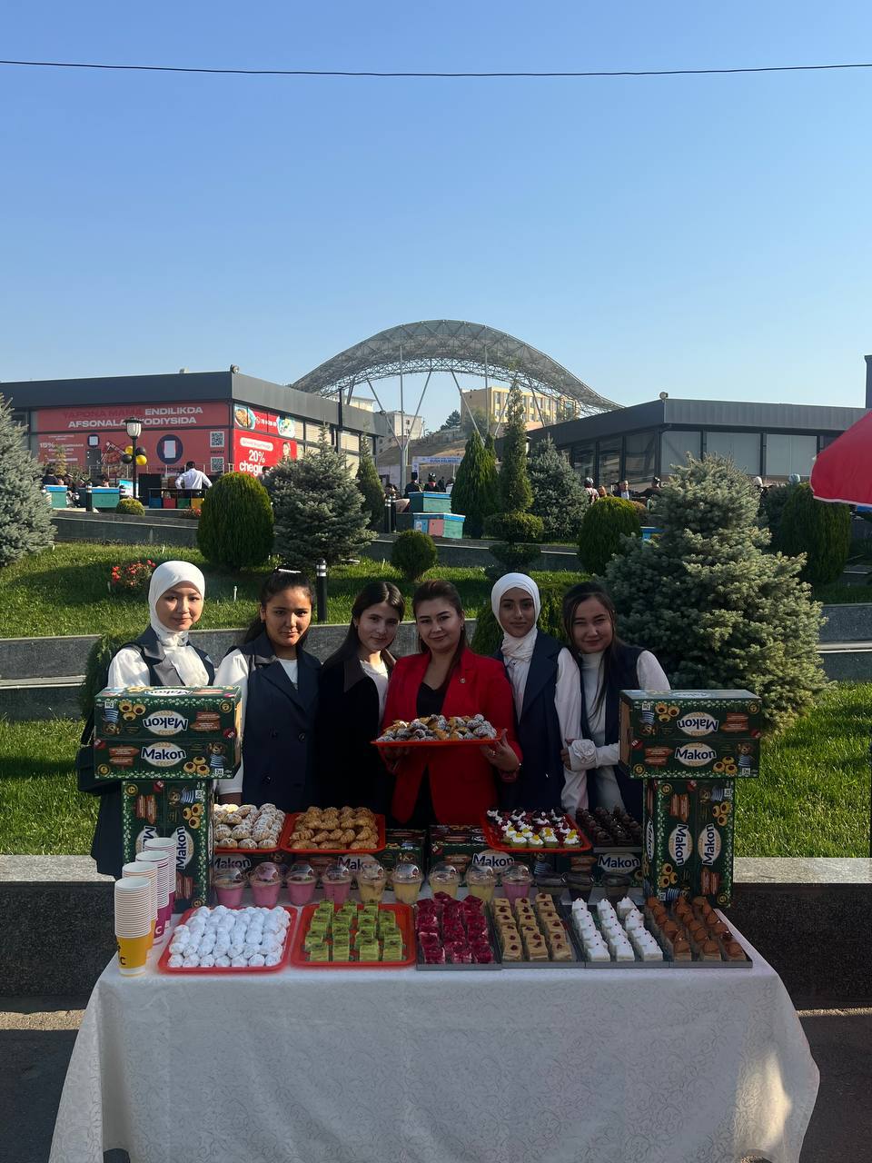 Namangan viloyatida IV “Asal festivali” — yosh volontyorlar ishtirokida boshlandi