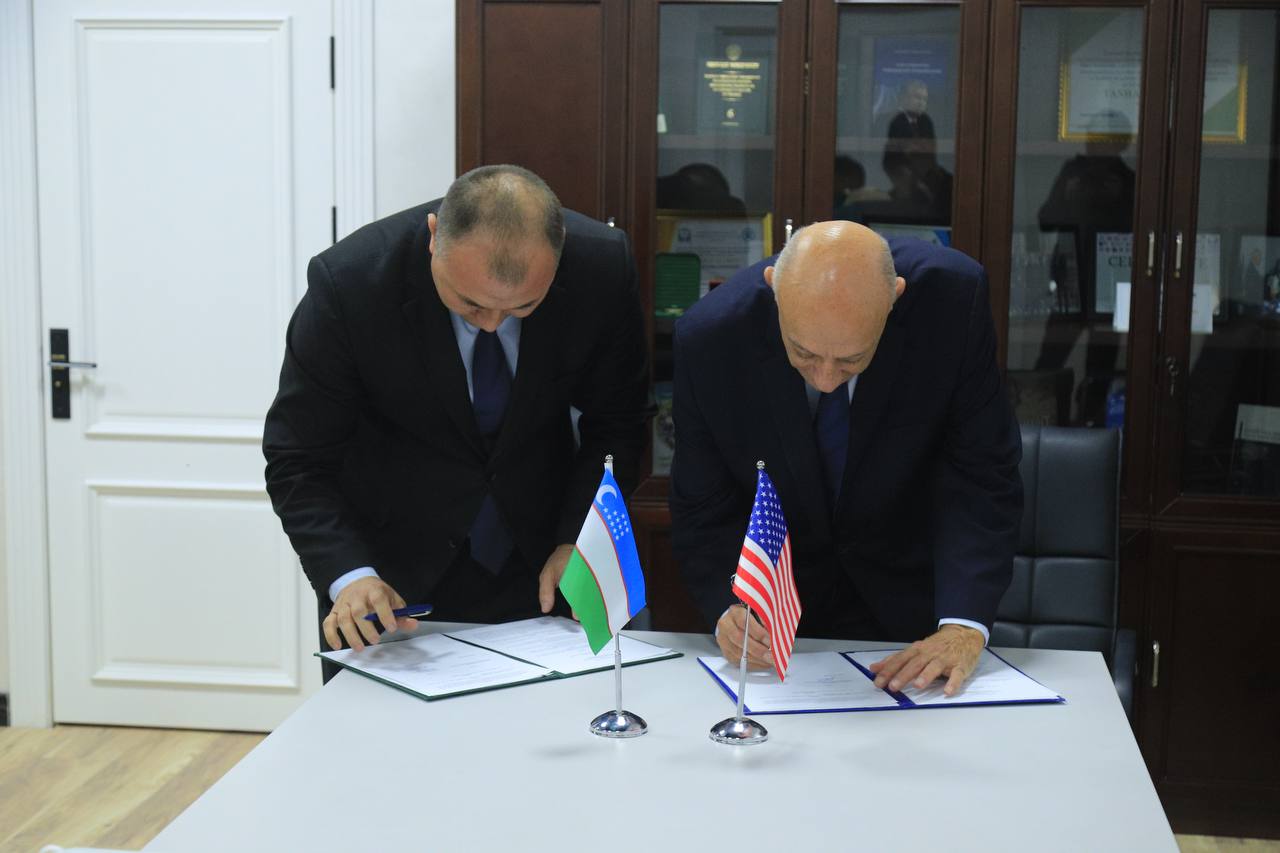 AQShlik olim Namangan davlat pedagogika instituti vakillari bilan uchrashdi