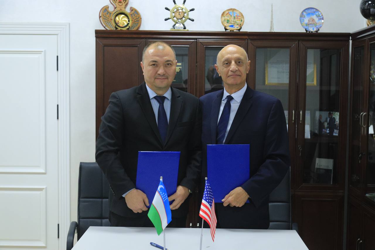 AQShlik olim Namangan davlat pedagogika instituti vakillari bilan uchrashdi