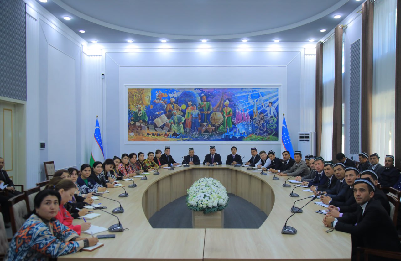 Namangan davlat pedagogika instituti rahbar va xodimlari hamda professor-oʻqituvchilari navbatdagi "Siyosiy-ma’rifat soati"da ishtirok etdi.