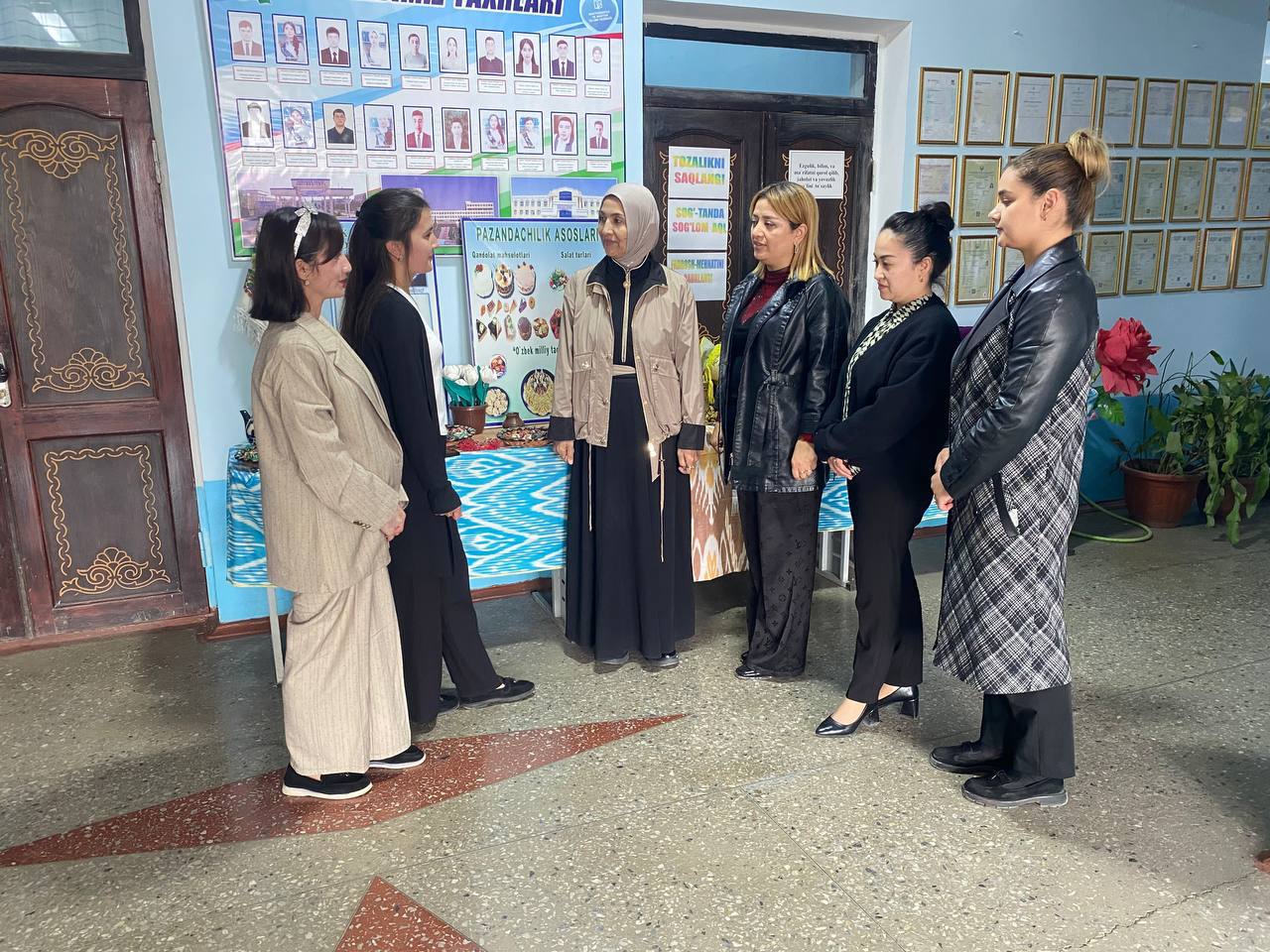 Filologiya kafedrasi o‘qituvchilari amaliyot jarayonini o‘rgandilar