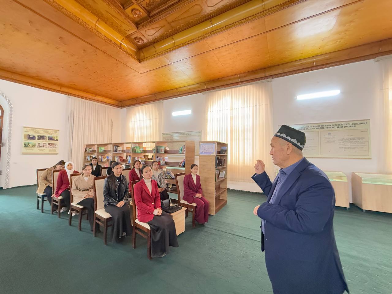 Talabalarning muzeylarga tashrifi davom etmoqda