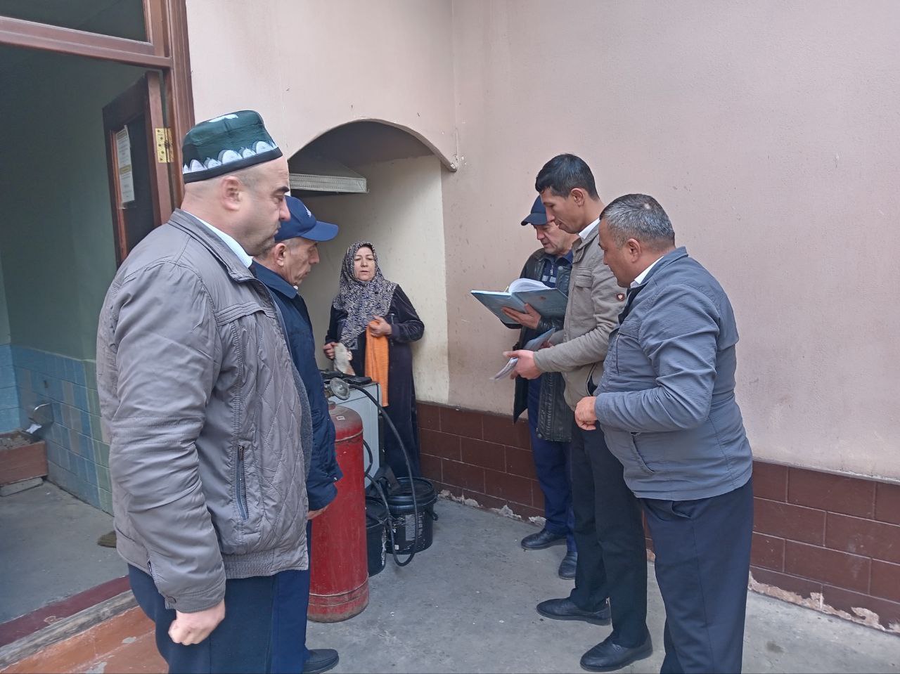 Namangan davlat pedagogika institutida Namangan viloyati Favqulodda vaziyatlar boshqarmasi hamkorligida yong‘in, chaqnash va is gazidan zaharlanishning oldini olish mavzulari yuzasidan profilaktik tadbirlar davom etmoqda