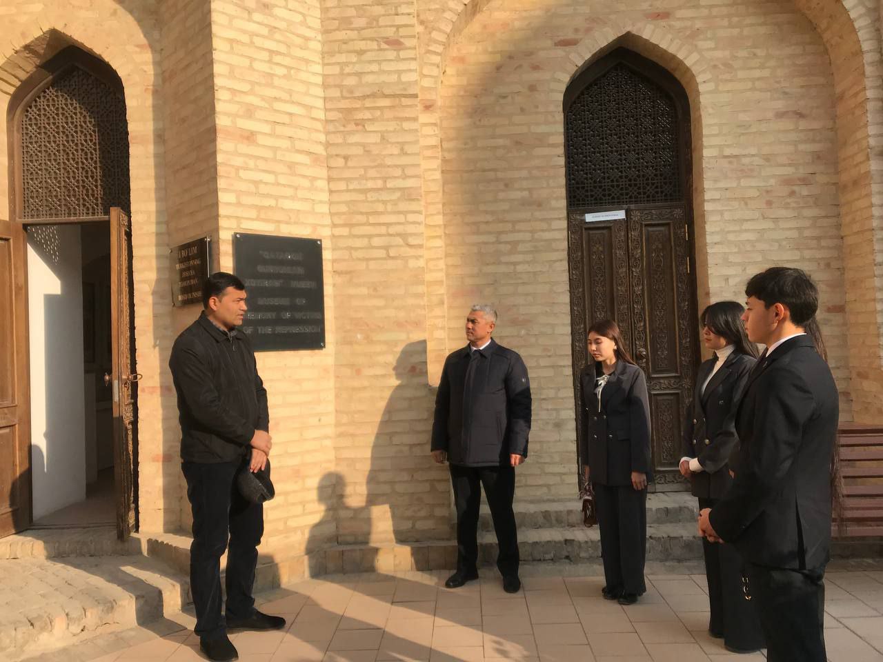 NamDPI talabalari Qatag'on qurbonlari muzeyida