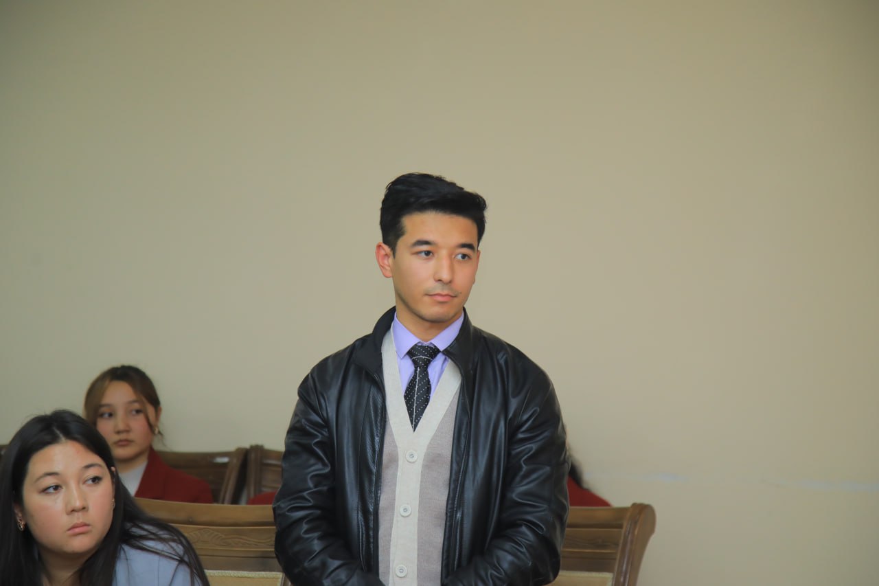 Respublika ishchi guruhi Namangan davlat pedagogika institutida faol talabalar bilan ochiq muloqot o‘tkazdi