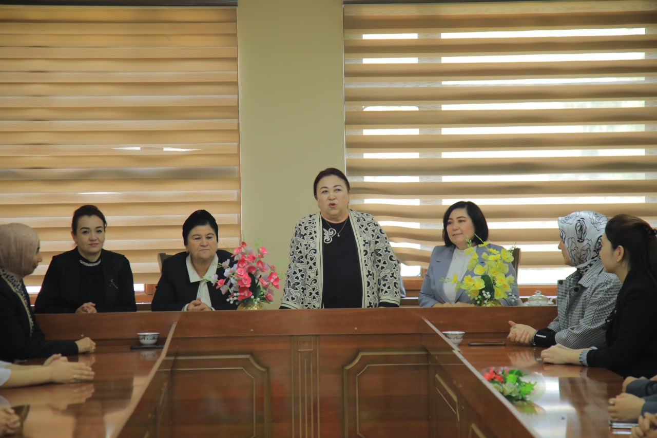 "Xalqaro psixologlar kuni" munosabati bilan “Ardog‘imizdasiz, aziz ustozlar” mavzusida iliq va maʼrifatga boy davra suhbati bo‘lib o‘tdi.