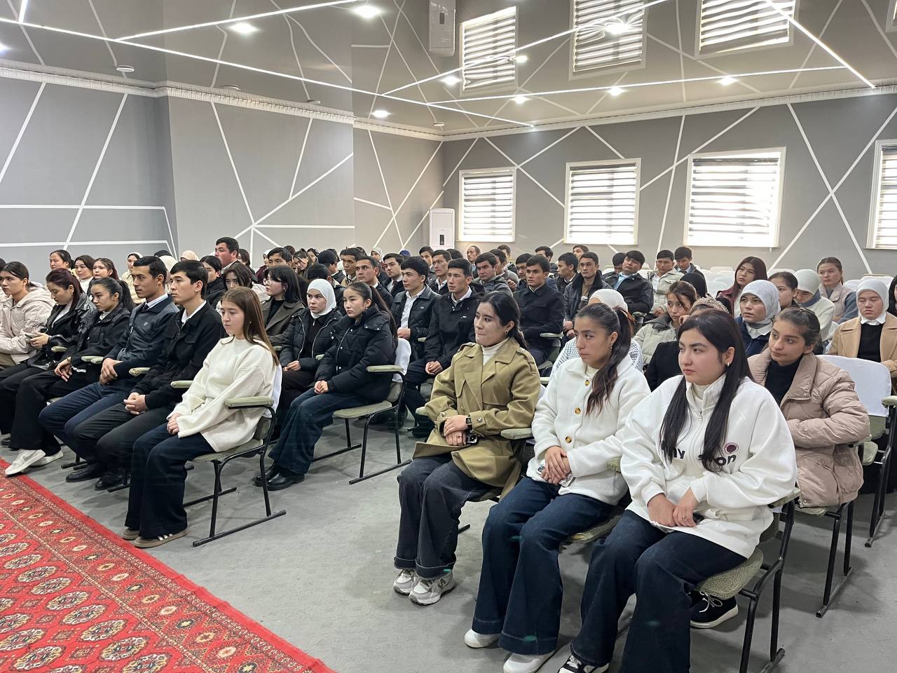 “Konstitutsiyaning 1-moddasi mazmuni” mavzusidagi huquqiy seminar o'tkazildi