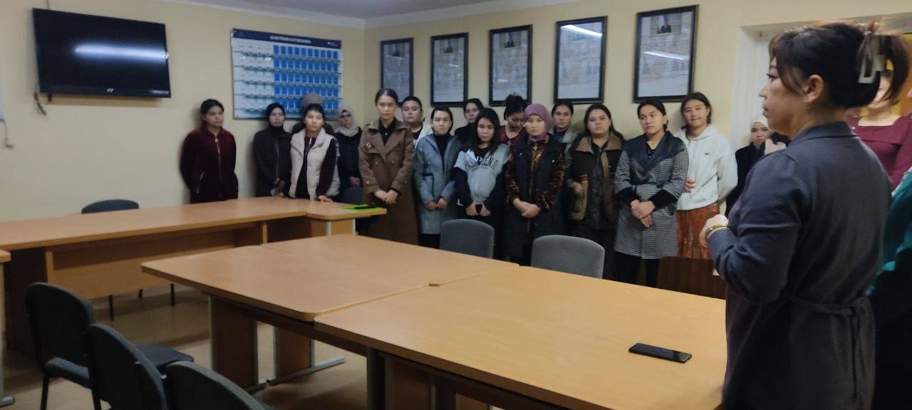 TALABALAR TURAR JOYIDA SAMIMIY SUHBAT