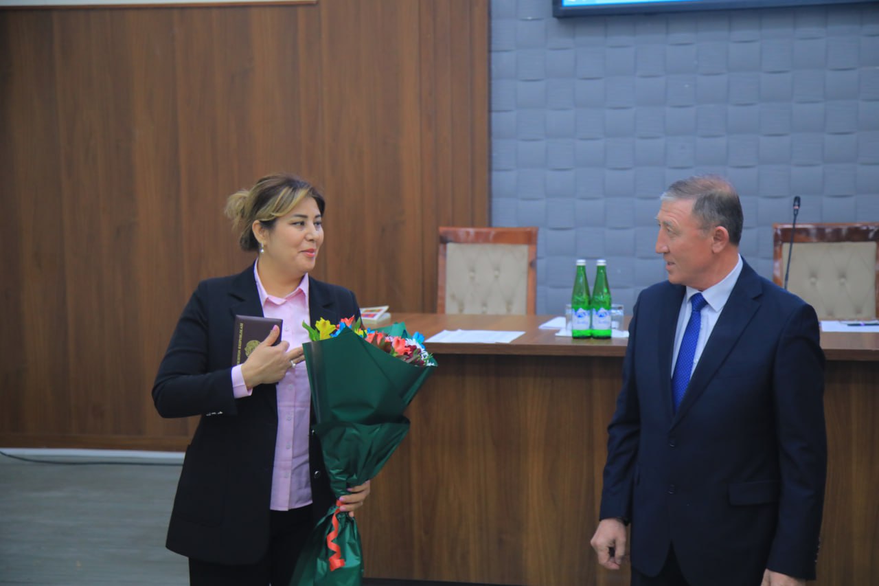 Ilmiy darajaga erishgan ustozlar taqdirlandi