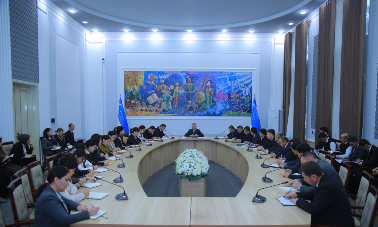 TALABALARNI QISHKI TA’TILGA KUZATISH VA TA’TIL DAVRIDAGI DOLZARB VAZIFALAR MUHOKAMA QILINDI