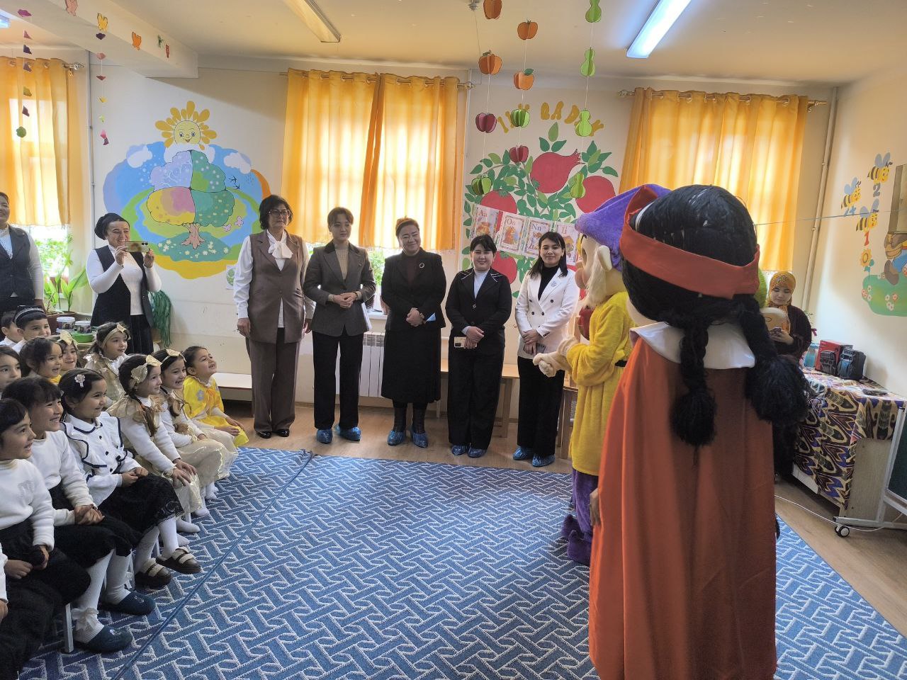 Namangan davlat pedagogika instituti tomonidan Kosonsoy tumani 16 -sonli DMTTda “Edukids – hamkorlik markazi” bilan hamkorlikda o‘quv-amaliy seminar tashkil etildi.