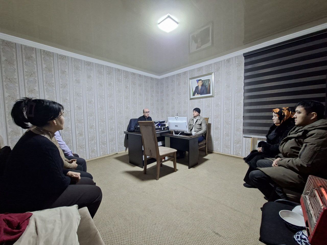 INSTITUT VAKILLARINING MAHALLAGA AMALIY TASHRIFLARI DAVOM ETMOQDA.