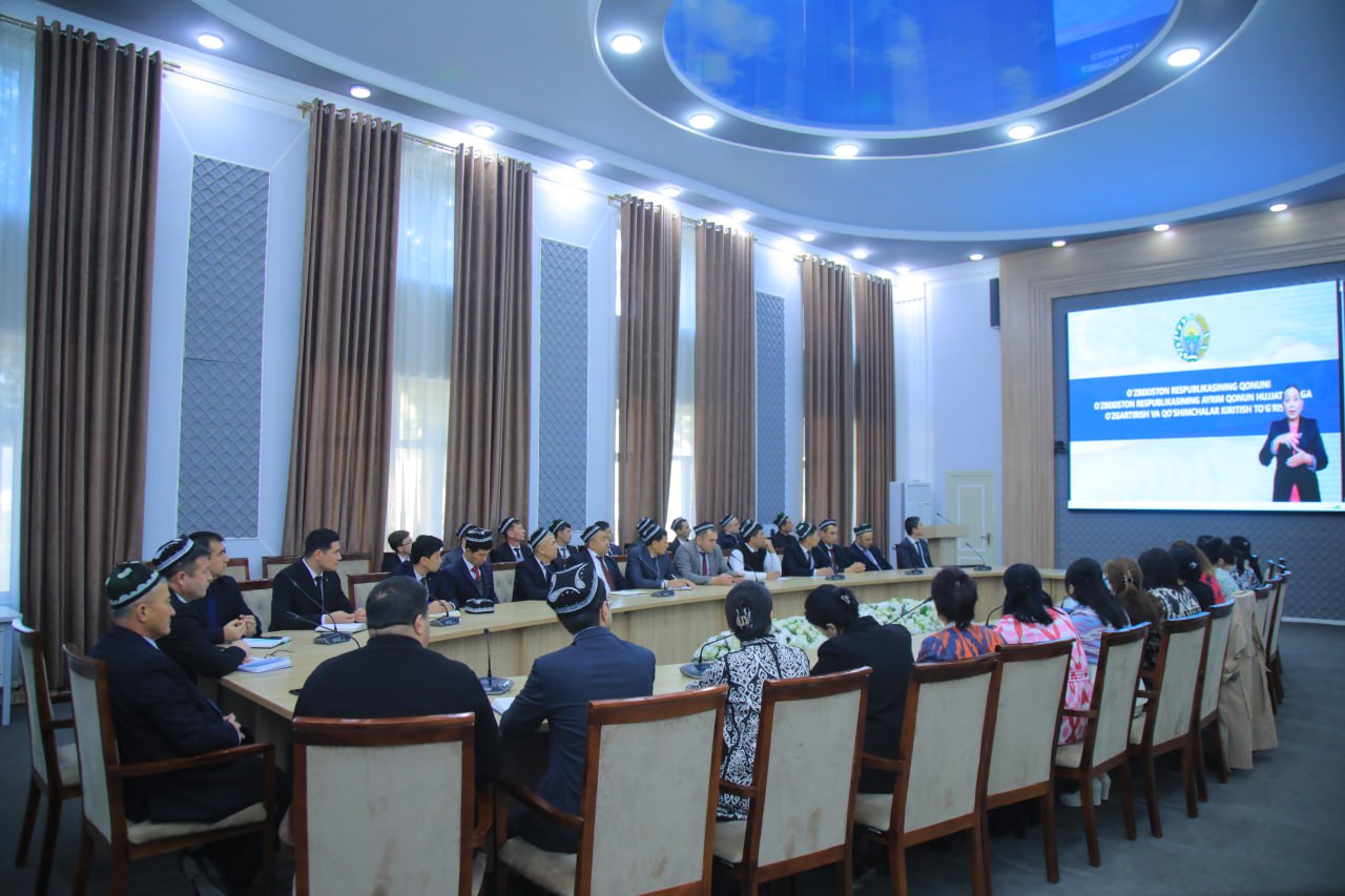 Namangan davlat pedagogika instituti rahbar va xodimlari hamda professor-oʻqituvchilari "Siyosiy-ma’rifat soati"ning navbatdagi sonida ishtirok etdi.