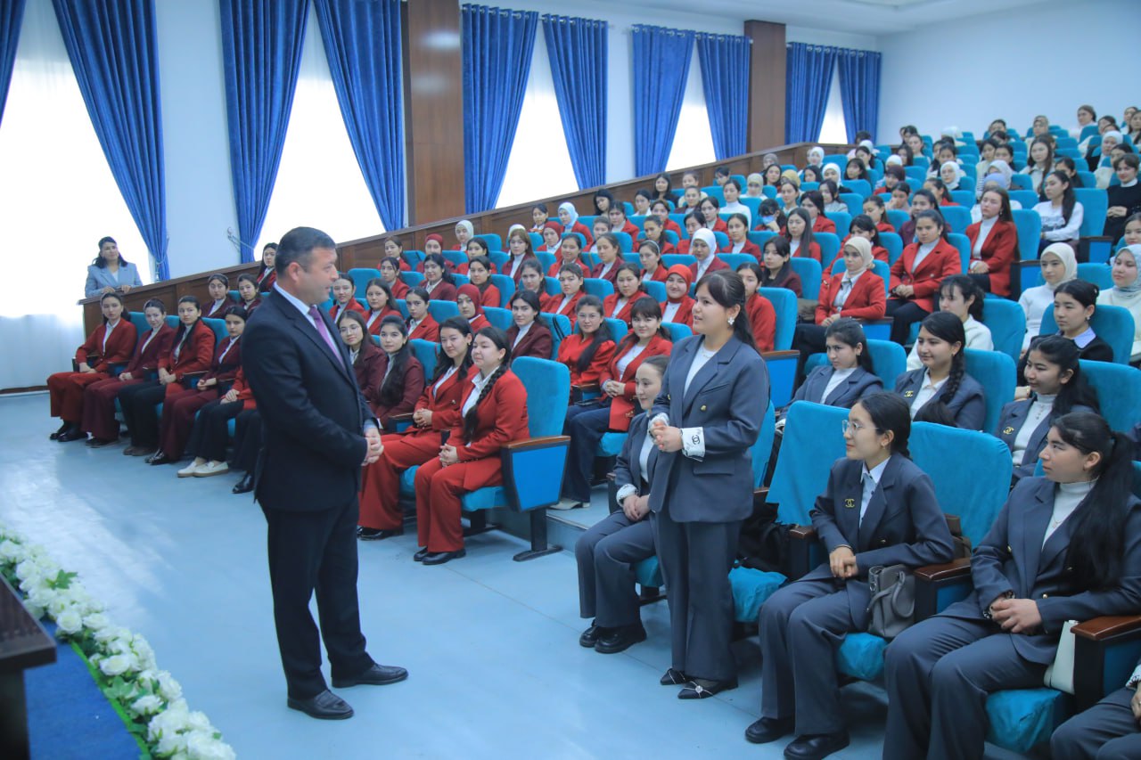 "KELAJAK SOATI" RUKNI OSTIDA "MA'RIFAT DARSI" O'TKAZILDI