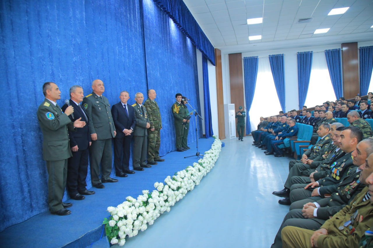 QIZG‘IN DAVOM ETAYOTGAN TADBIRDA SAMIMIY TABRIKLAR YANGRADI