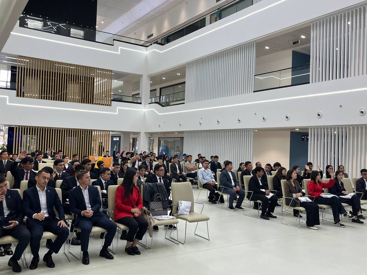 “InnoWeek-2025” xalqaro innovatsion g'oyalar haftaligi doirasida Yoshlar akademiyasi assambleyasi tashkil etilmoqda.