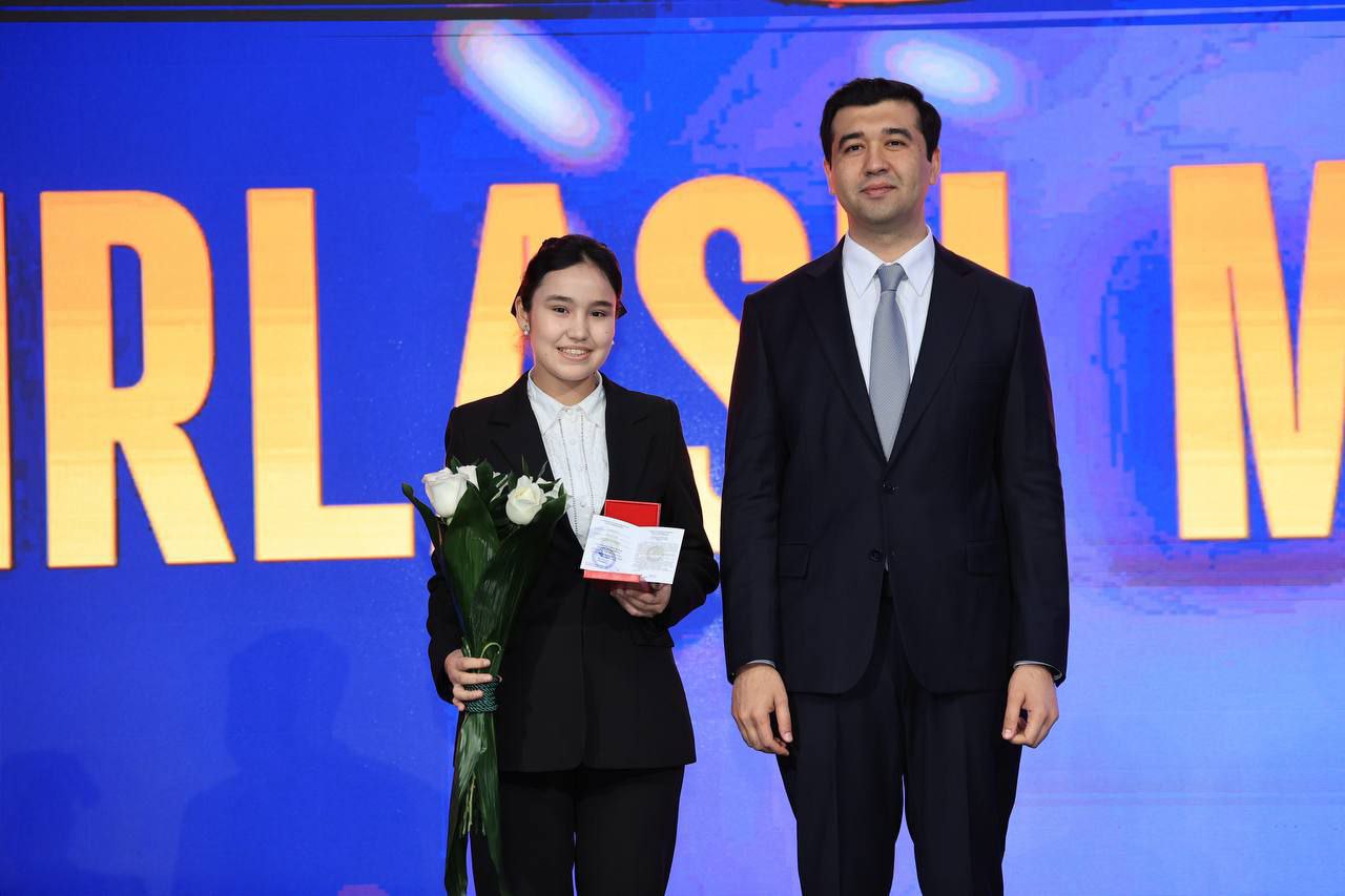 NAMDPI TALABASI “O‘ZBEKISTON BELGISI” KO‘KRAK NISHONI SOHIBASI BO‘LDI!