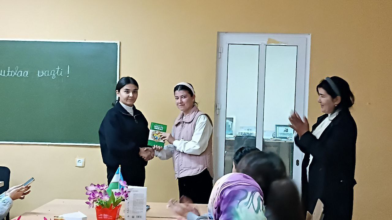Namangan davlat pedagogika instituti talabar turar joyida talabarning bo'sh vaqtini mazmunli tashkil etish, kitobxonlikmadaniyatini yanada kengroqtarg'ib qilish maqsadida "Mutolaa vaqti" loyihasi o'tkazildi.